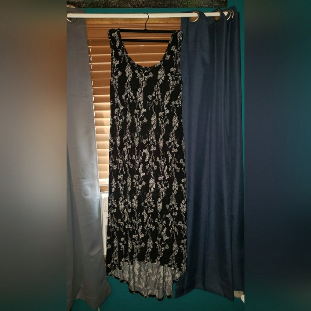 Old Navy Maternity Dress